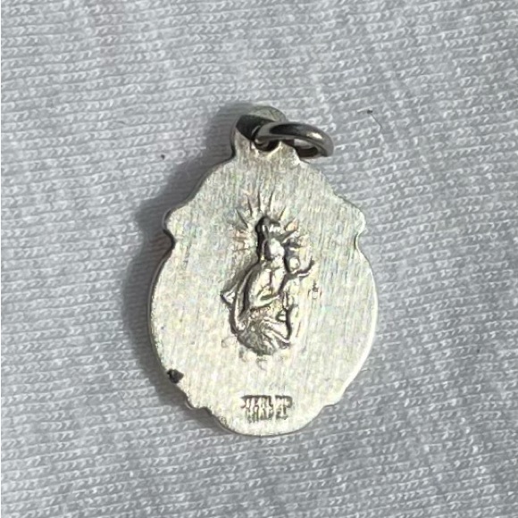 Sterling Silver Pendant - Picture 2 of 3